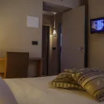 Nido Dell'aquila Hotell 3*