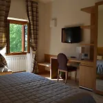 Hotell Nido Dell'aquila Assergi