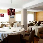 Hotell Nido Dell'aquila 3*