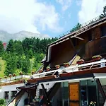 Nido Dell'aquila Hotell