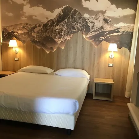 Nido Dell'aquila Hotell 3*