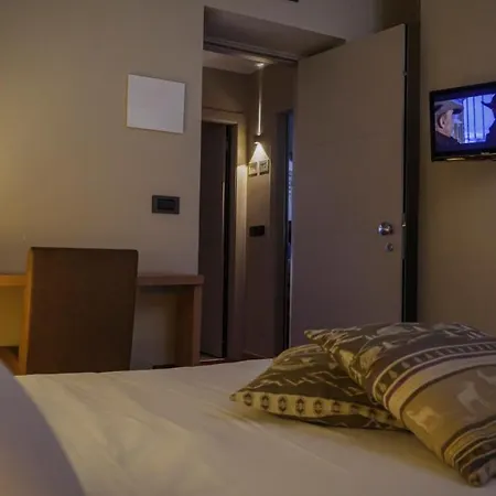 Nido Dell'aquila Hotell 3*