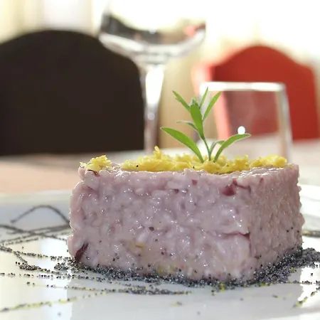 Отель Nido Dell'aquila Ассерджи