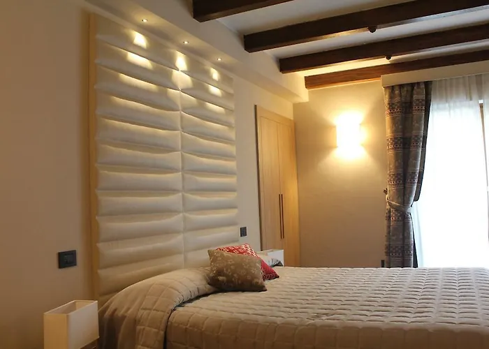 Nido Dell'aquila Отель Ассерджи